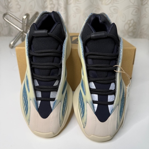 NWT Adidas Yeezy 700 V3 Kyanite Sneakers - Picture 10 of 15